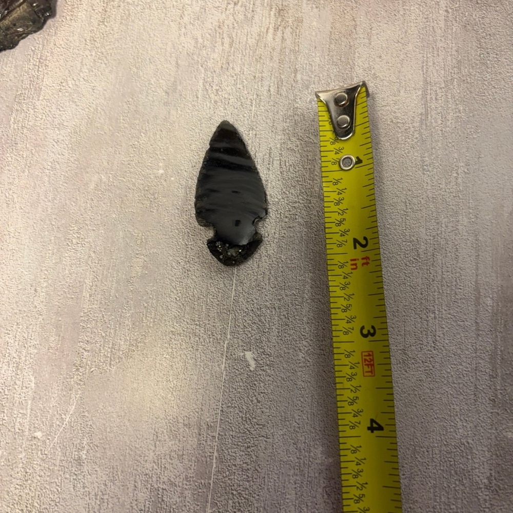 SEMI-TRANSLUCENT OBSIDIAN AUTHENTIC ARTIFACT ARROWHEAD OREGON